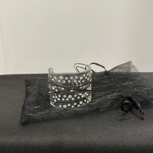 Women’s Lunabianca Cuff